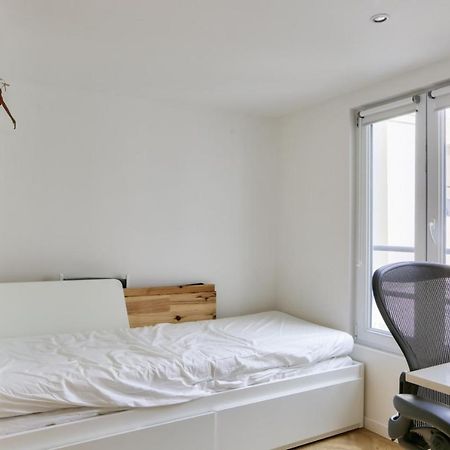 Super Studio In The 11Th District Paris Exterior photo