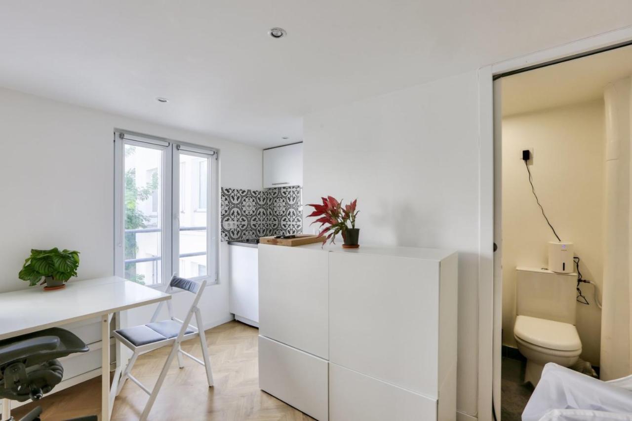 Super Studio In The 11Th District Paris Exterior photo